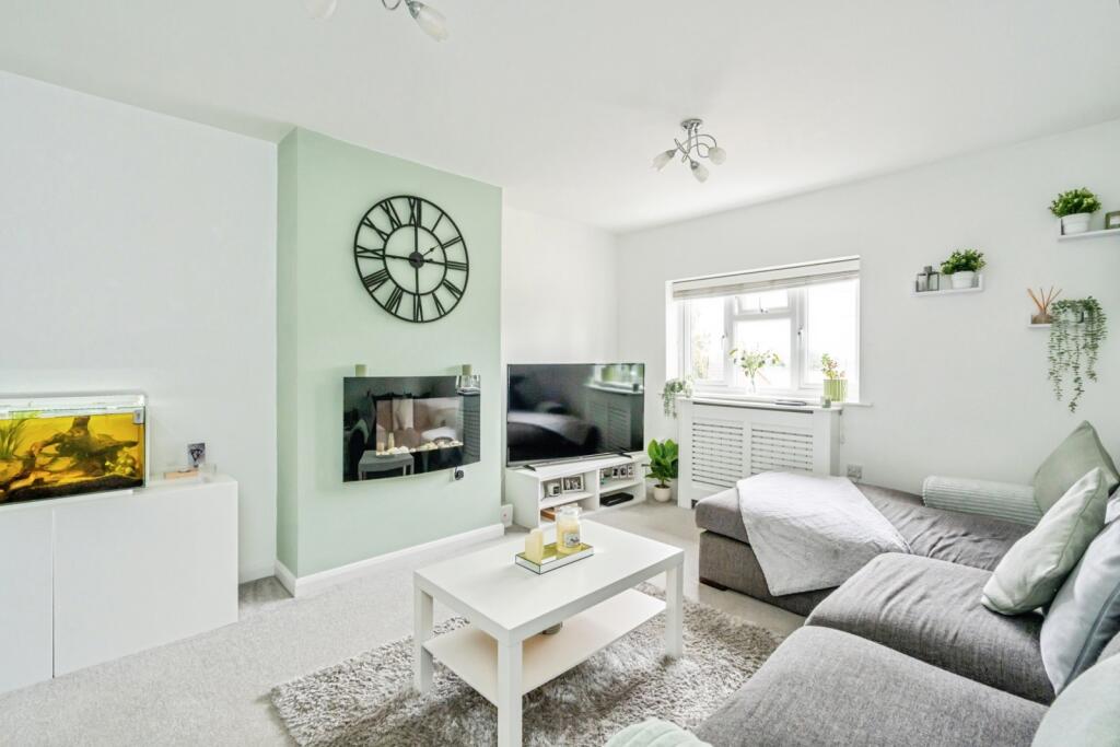 Apartment in Portsmouth - View 3