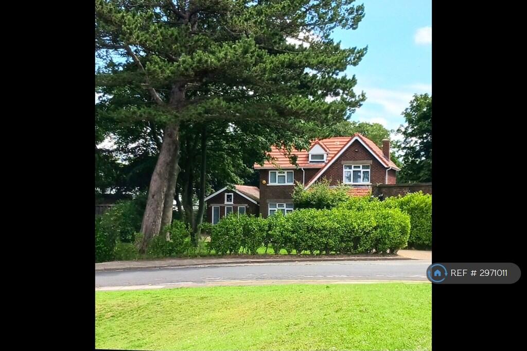 Main image of property: Marine Road East, Morecambe, LA4