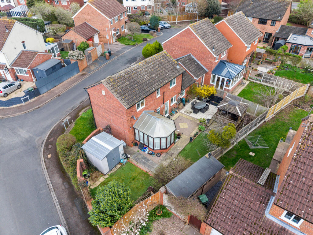 #WelcomeHome to: Slimbridge Close, St Peters, Worcester, WR5 photo 2