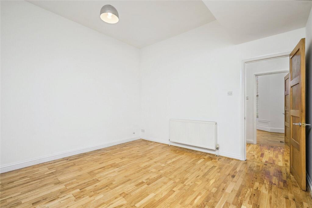 Apartment in Plymouth - View 5