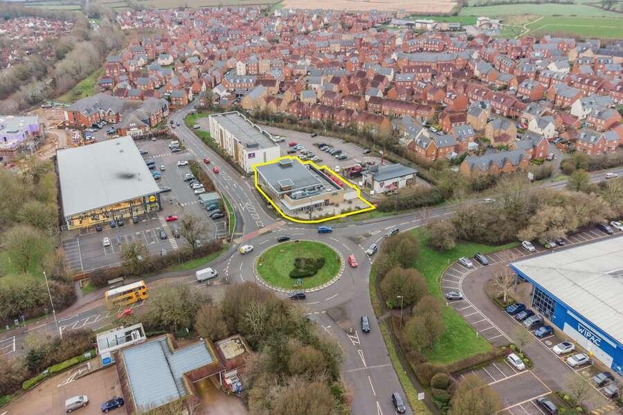 Main image of property: 136 Needlepin Way, Buckingham