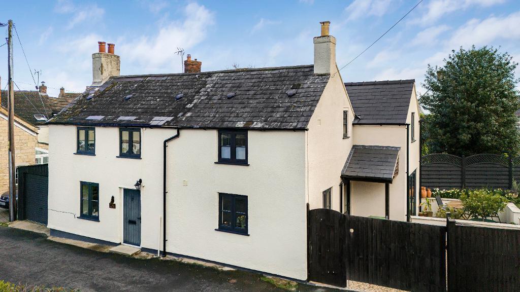 Main image of property: The Luggs, Kings Stanley, Stonehouse, GL10 3JR