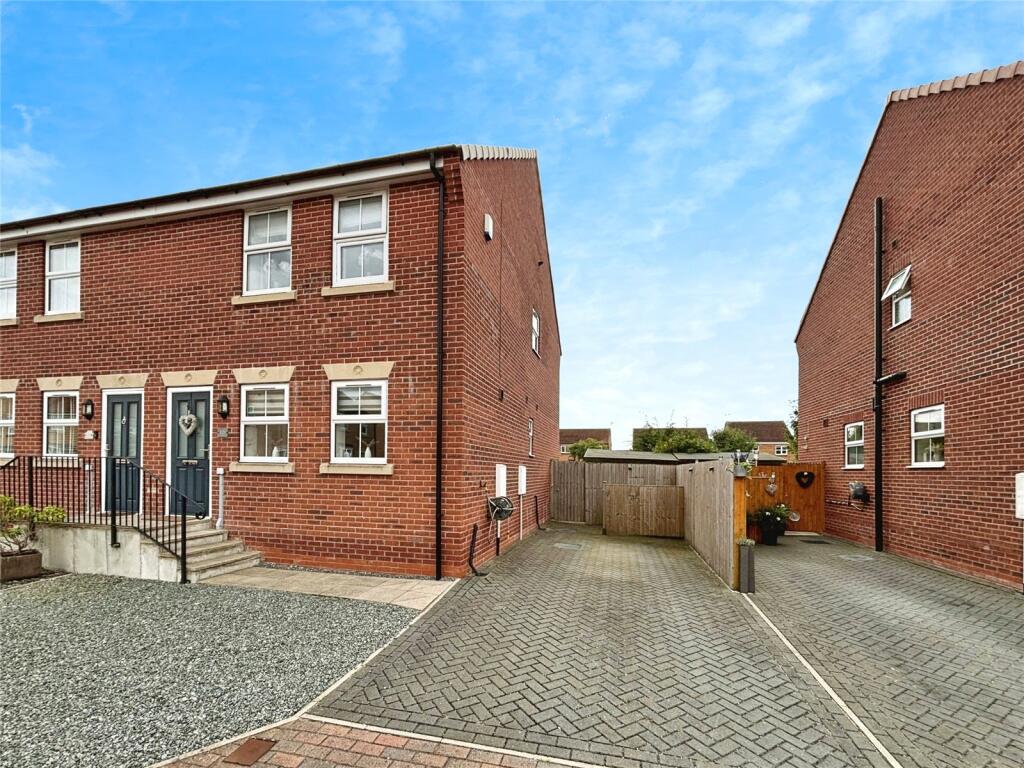 Main image of property: Earl Street, Goole, East Yorkshire, DN14