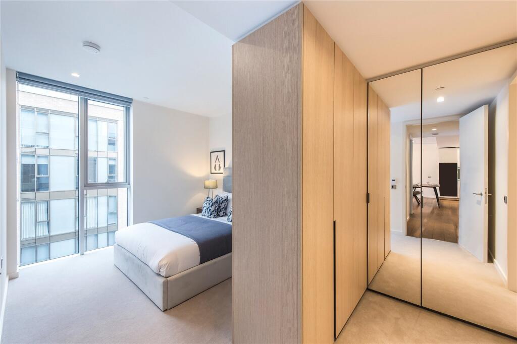 Apartment in London - More