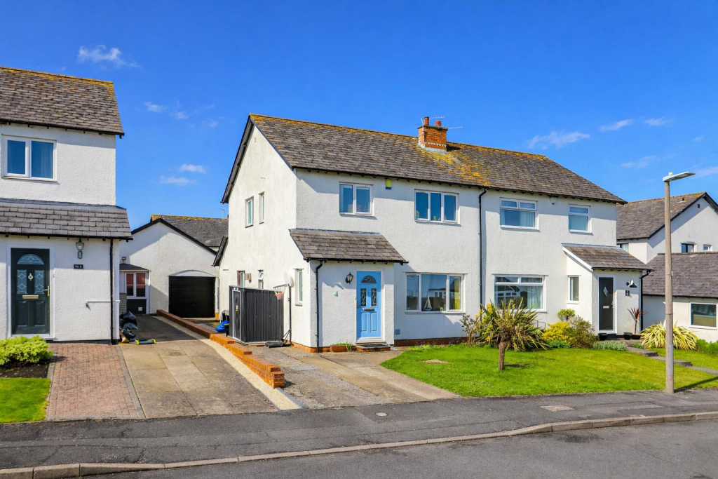 Main image of property: Cliffwood View, Garden Suburb, Barry