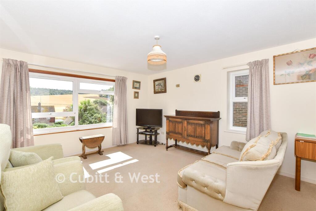 Apartment in Redhill - View 2