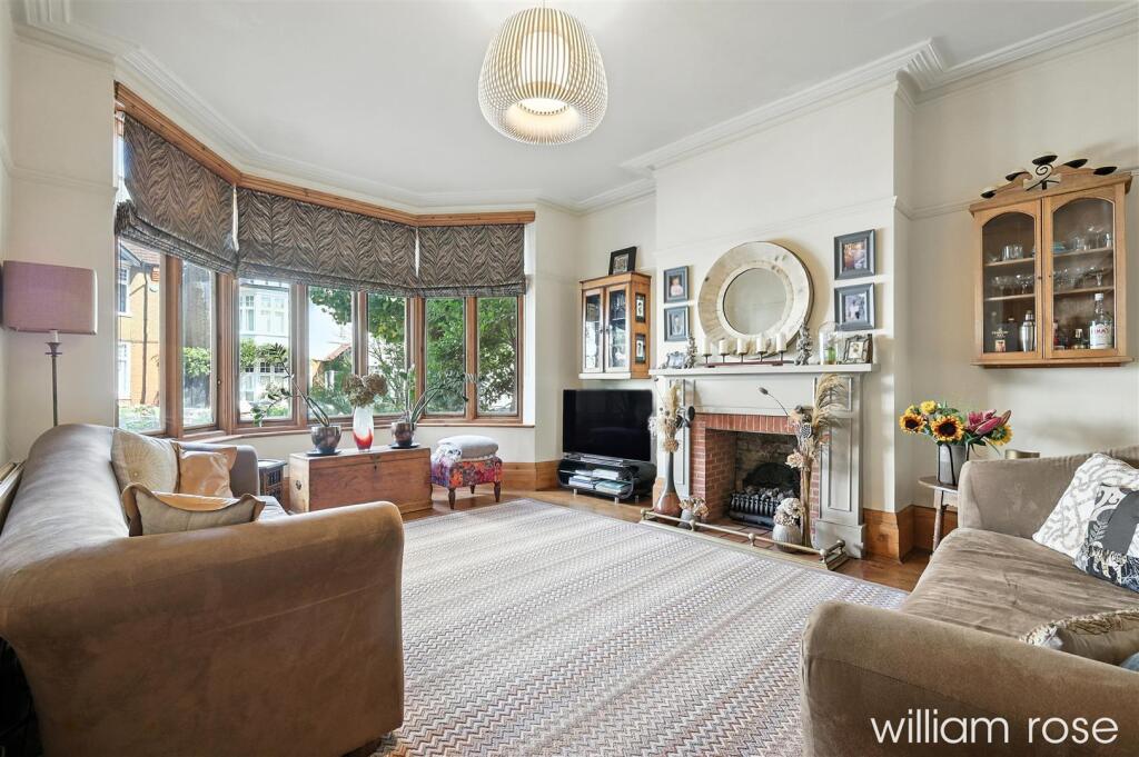 Empress Avenue, Woodford Green photo 3