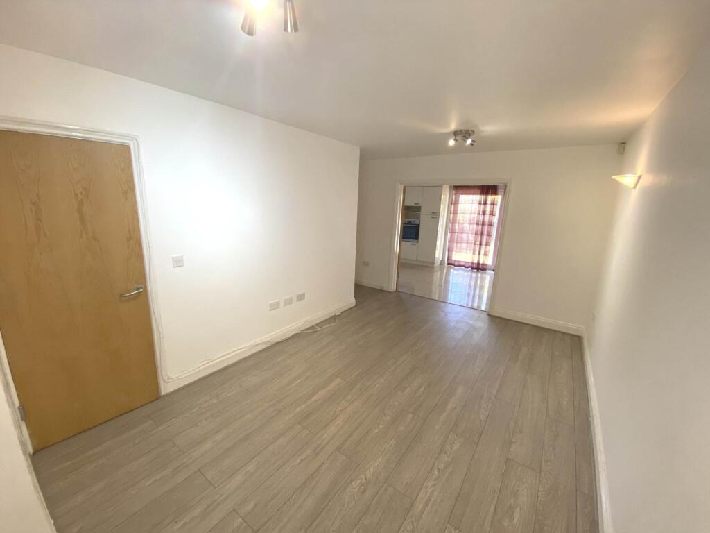 House in Watford - View 2