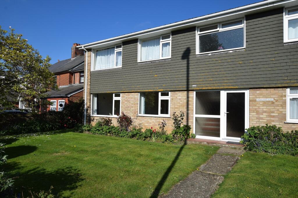 Main image of property: Old Milton Road, New Milton, Hampshire. BH25 6EB