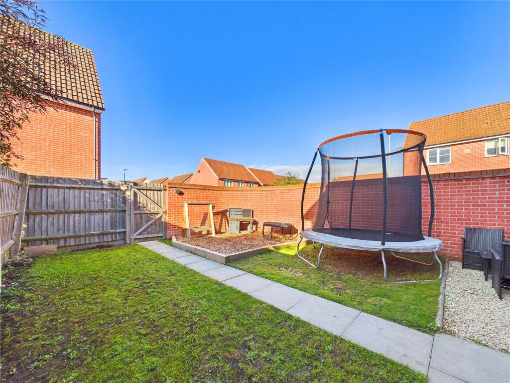 House in Worcester, Dines Green - View 5