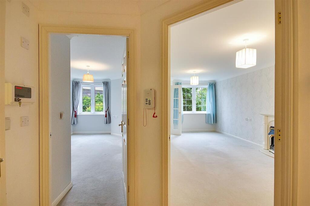Apartment in Brighton - More