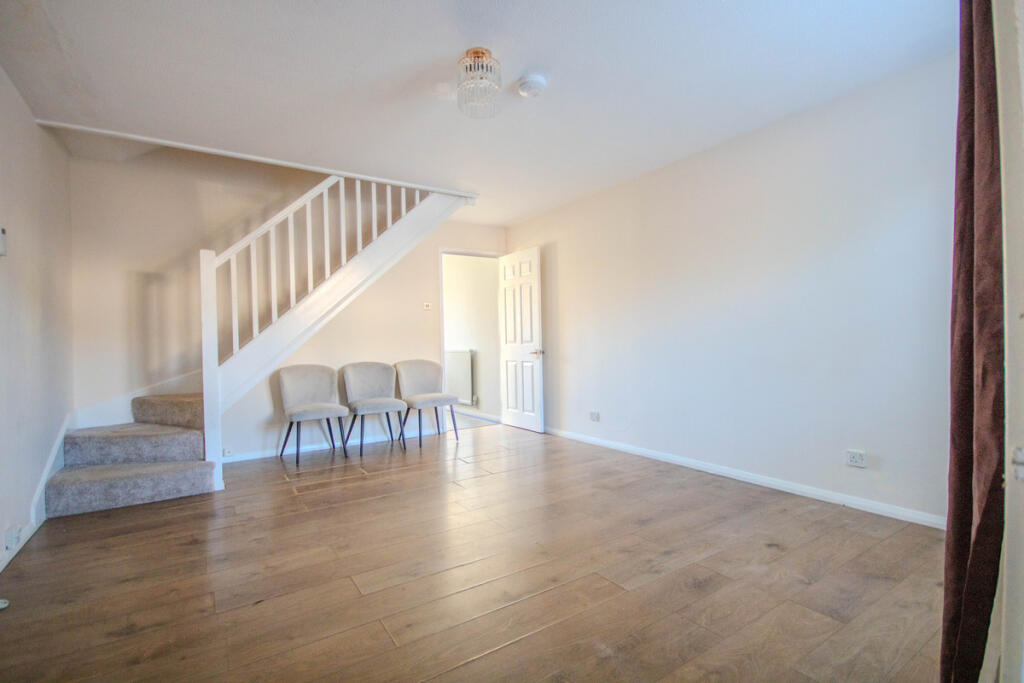 Orchid Close, Cardiff, CF3 photo 2