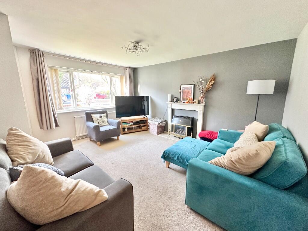 Main image of property: Tulip Close, Sale, Greater Manchester, M33