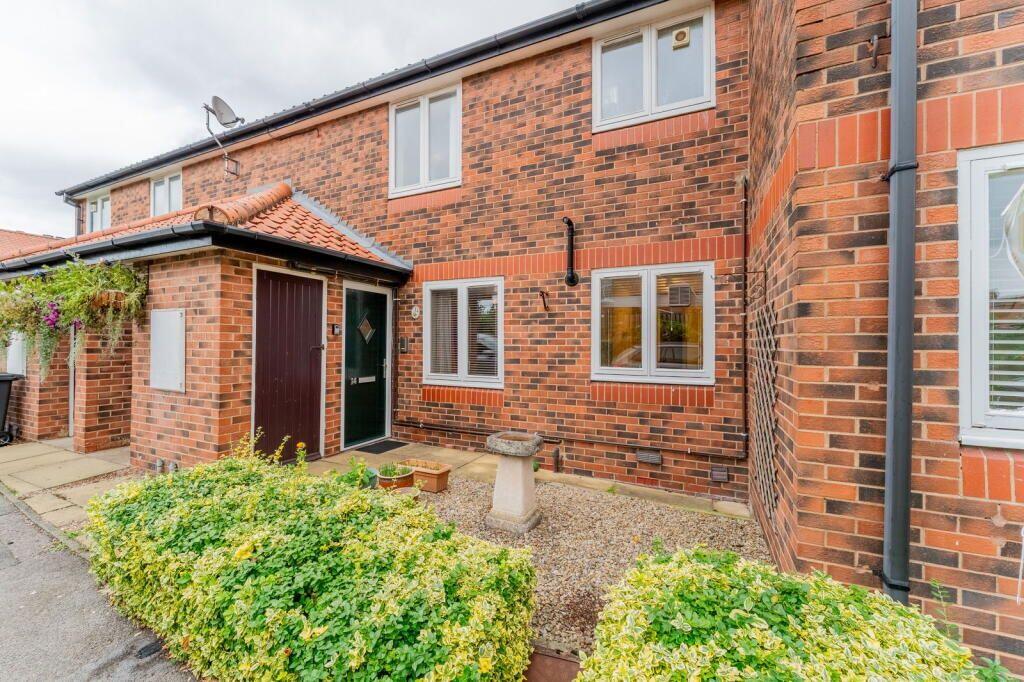 2-bed flat on Beech Grove, Selby, £30,000