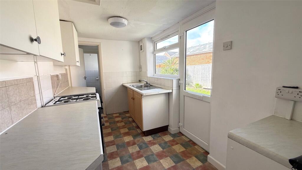 Fairlee Road, Newport, Isle of Wight - View 4