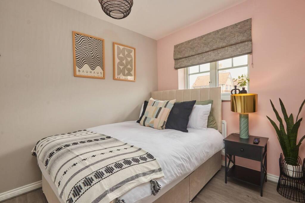 House in London - View 5