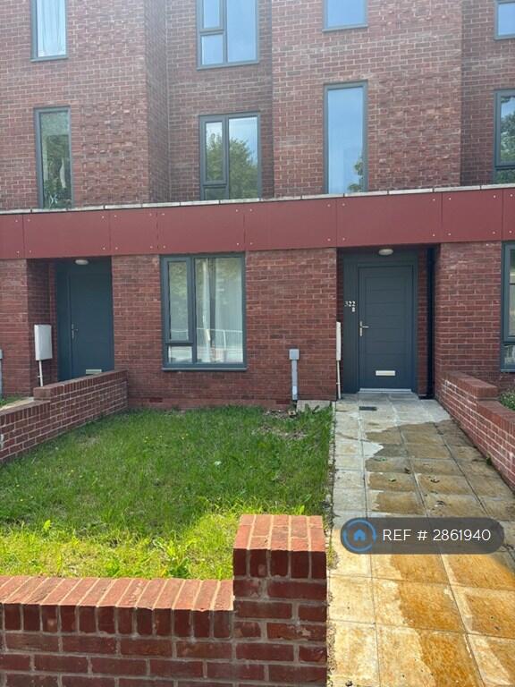 4 bedroom terraced house for rent