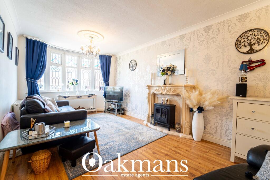 House in Birmingham, West Midlands - More