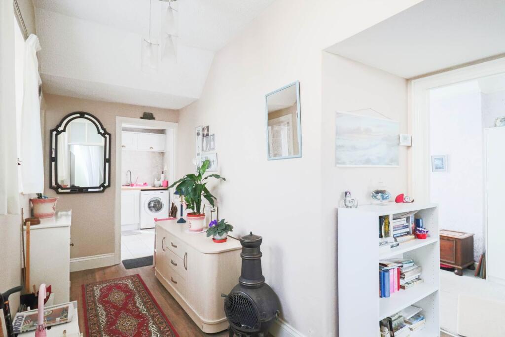 Apartment in Weston-super-Mare, Worlebury - View 2