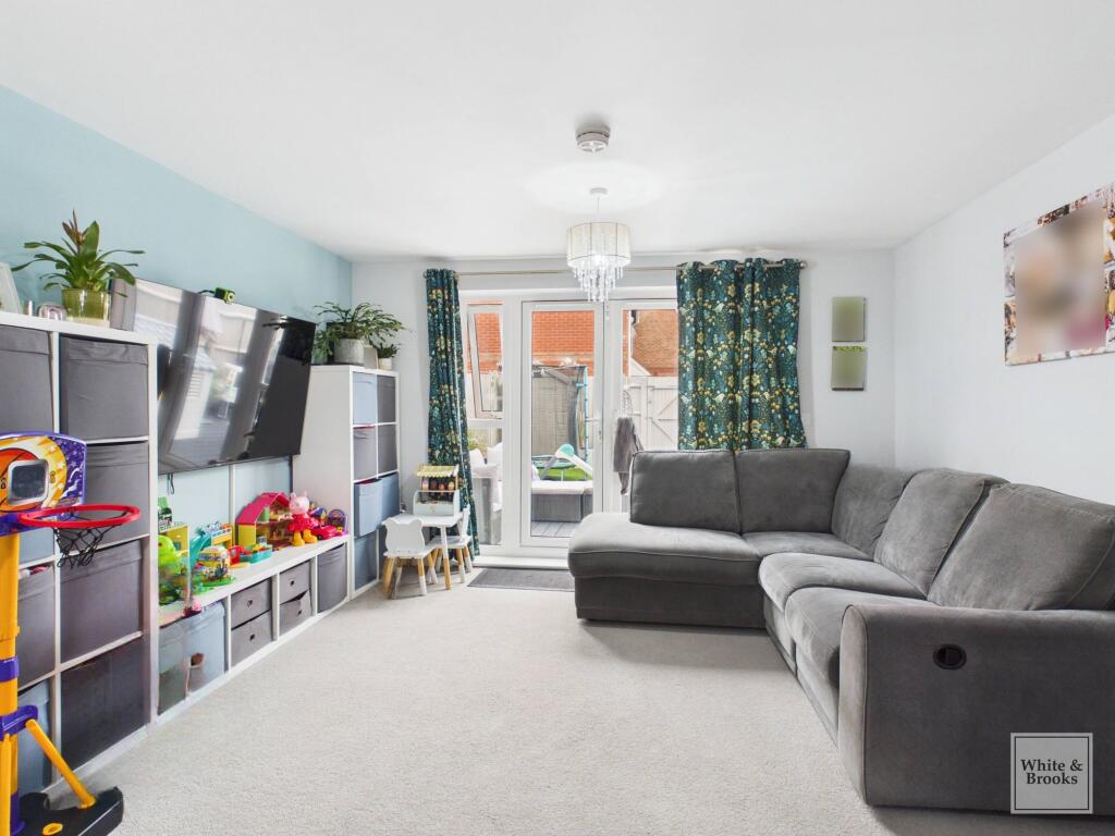 House in Portsmouth - View 3
