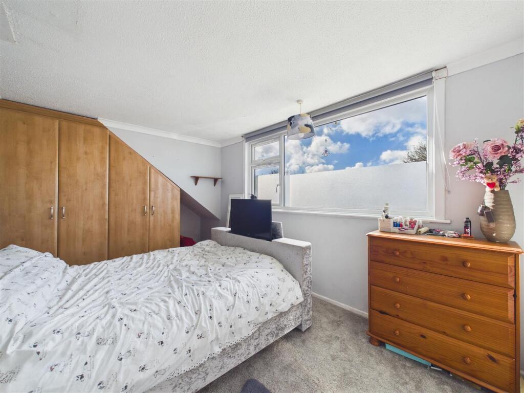 House in Truro - View 5