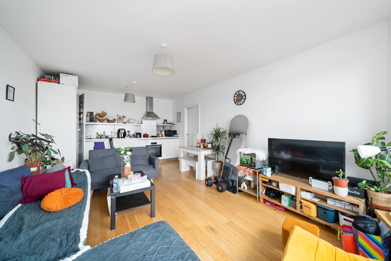 Apartment in London - View 2