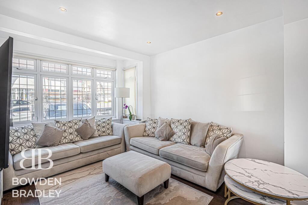House in London - View 5
