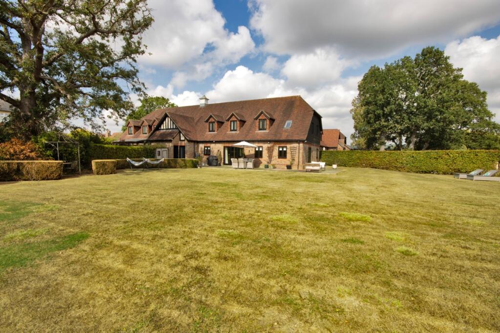 Main image of property: Bourne Place Courtyard, Nizels Lane, Hildenborough, Tonbridge, TN11