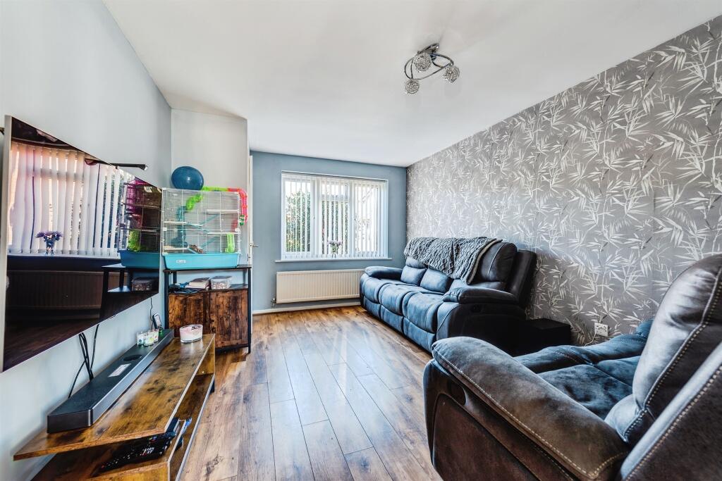 House in Swindon, West Swindon - View 4