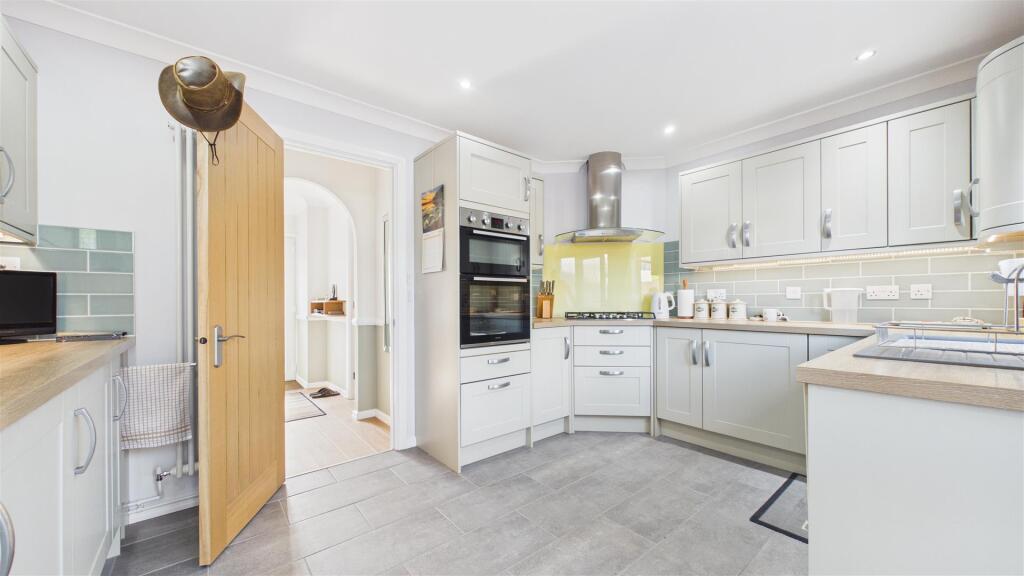 House in Peterborough - View 4