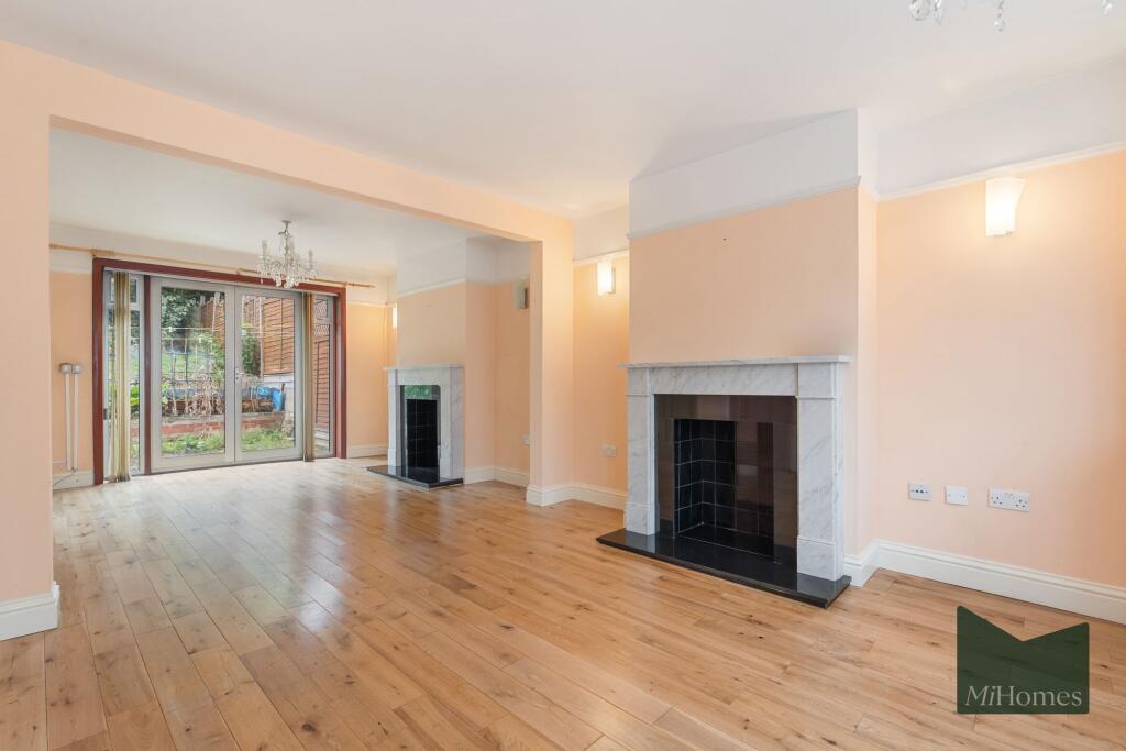 House in London, Colney Hatch - View 3