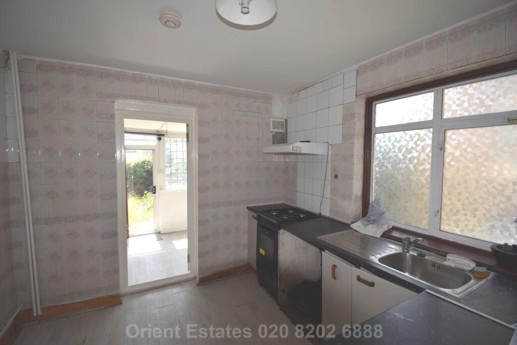 House in London - View 3