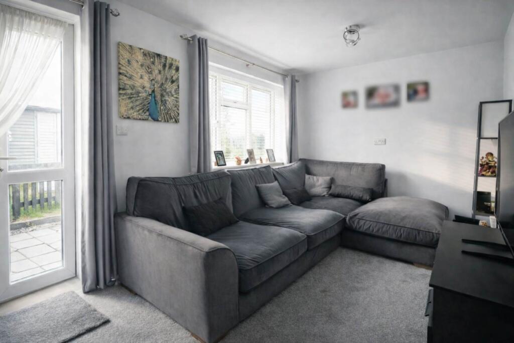 Additional image 8 of Hare Lane, Hatfield