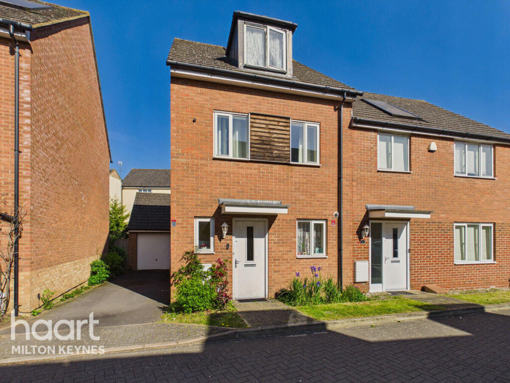 3-bed semi-detached on Hythe Way, Milton Keynes, £350,000
