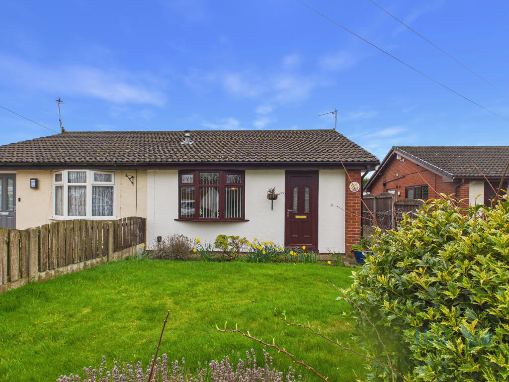 Main image of property: St. Ives Avenue,  Freckleton, PR4