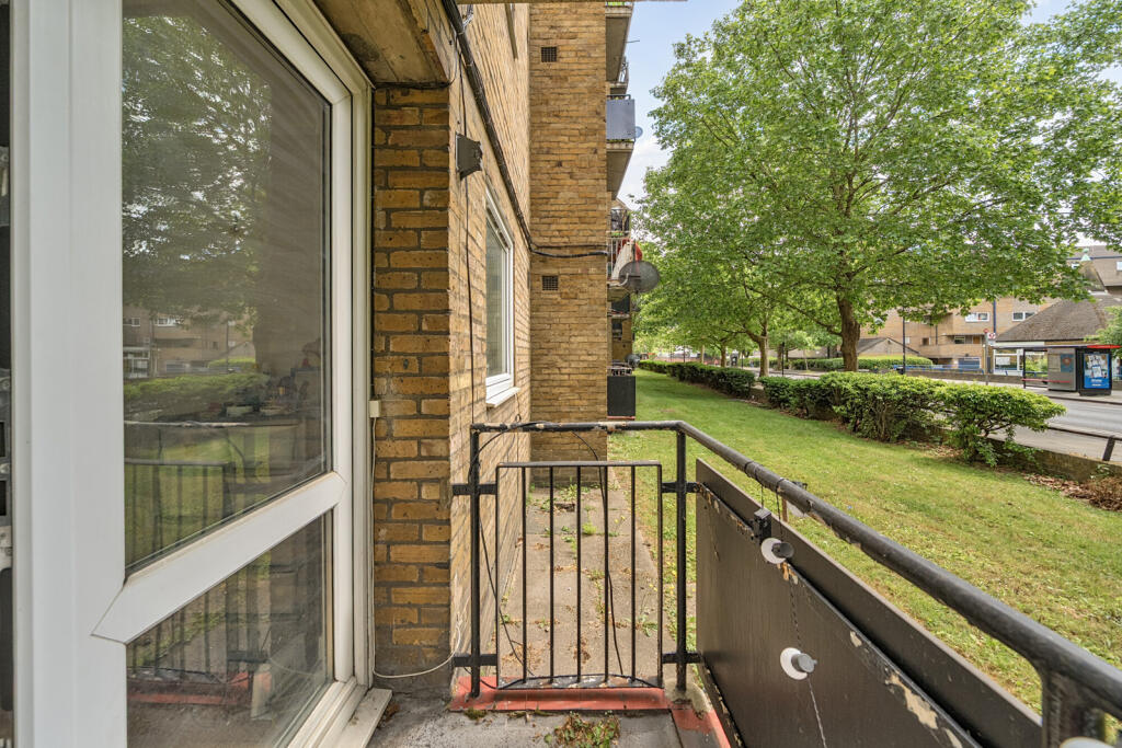 Apartment in London - View 5