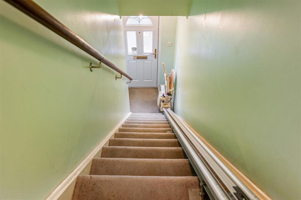Windmill Court, East Wittering, Chichester photo 4