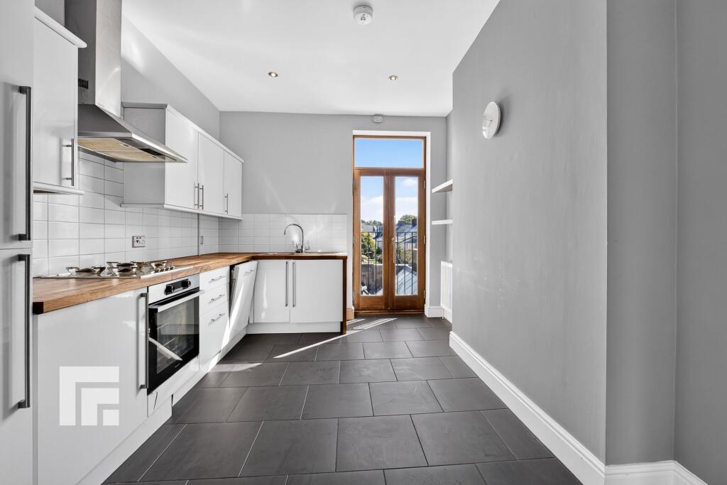 Apartment in Pontcanna, Cardiff - View 3