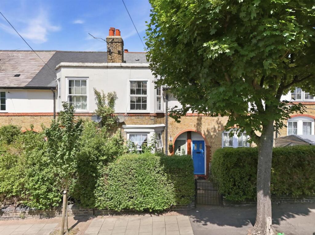 Main image of property: Blakenham Road, London