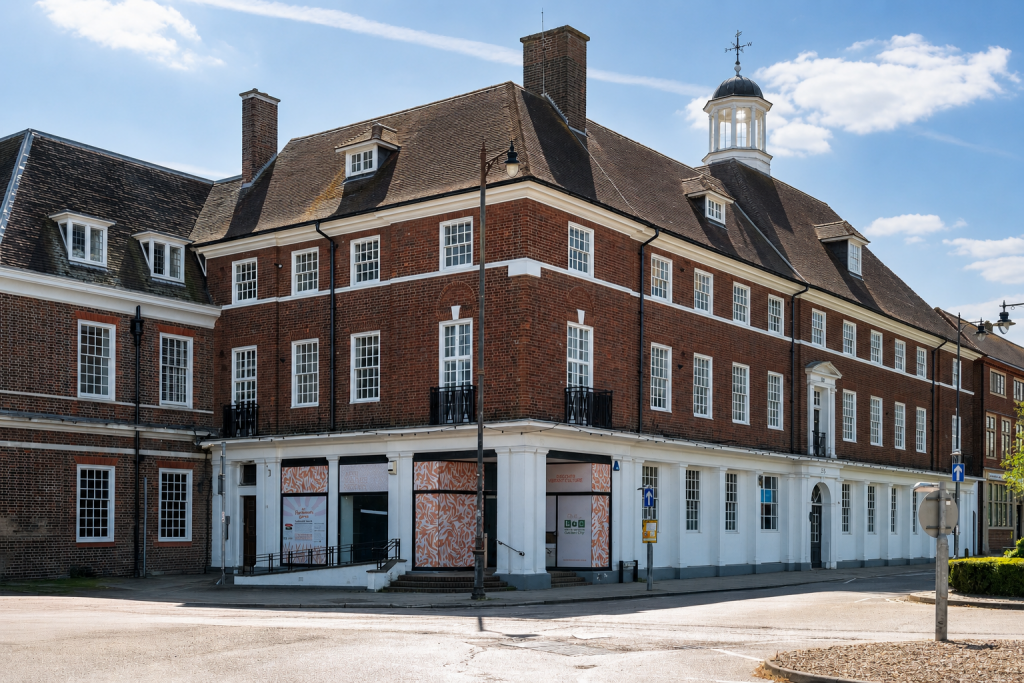 Main image of property: Broadway, Letchworth Garden City, SG6 3XU