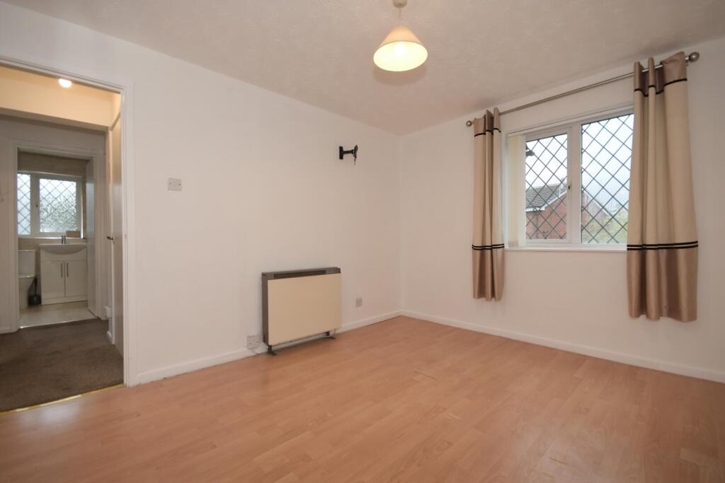 Foxcroft Grove, Killamarsh photo 4