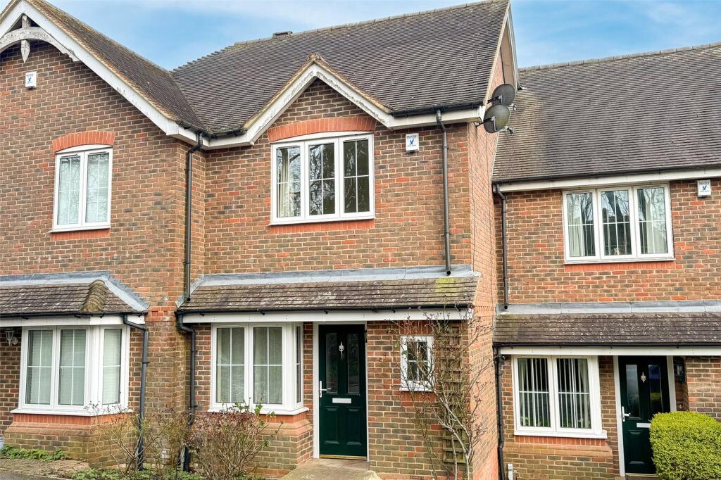Main image of property: Hillside Gardens, Amersham, Buckinghamshire, HP7