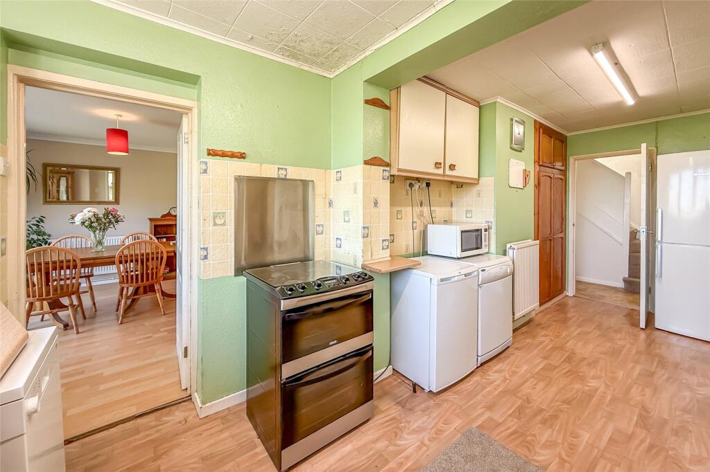 Additional image 3 of Springfield Crescent, Harpenden, Hertfordshire, AL5