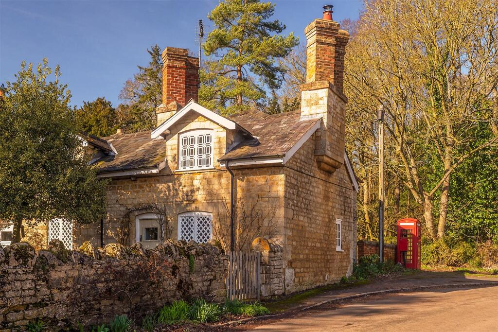 Main image of property: Rose Cottage, Pipewell, Kettering