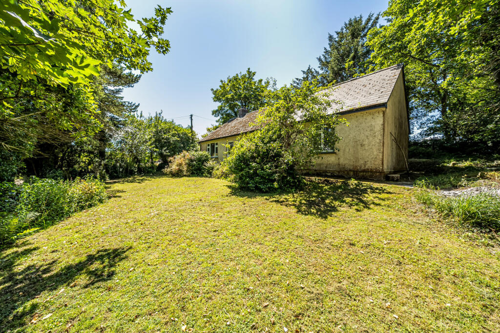 House in Truro - View 3