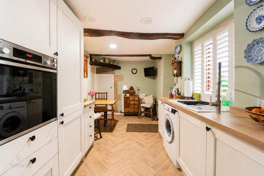 House in Ribble Valley, Read - More