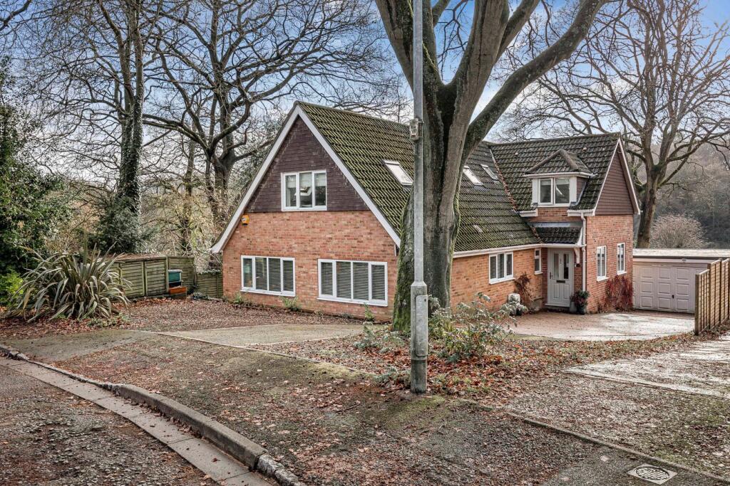Main image of property: Olivers Paddock, Marlow, SL7