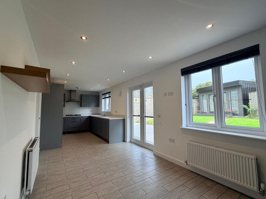 House in Cambuslang, Newton Farm - View 5