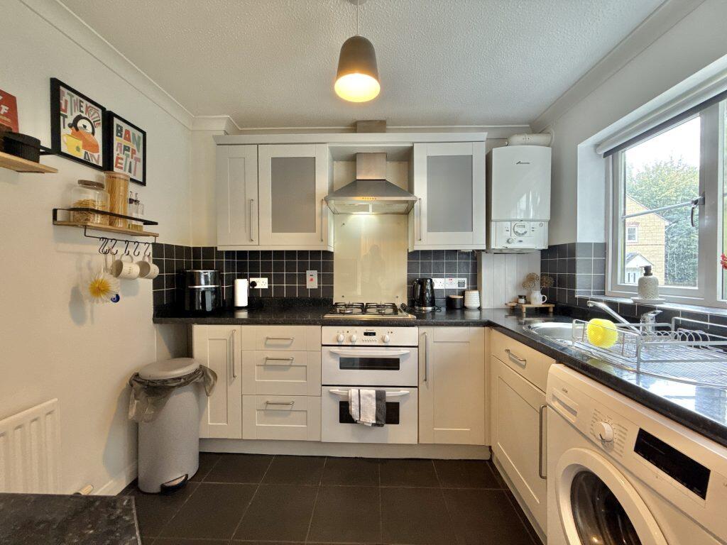 Heather Way, Yeovil, Somerset, BA22 photo 4