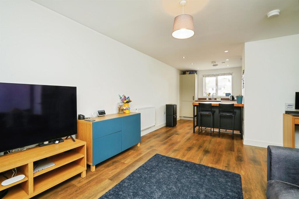 Apartment in Didcot, Great Western Park South - View 5